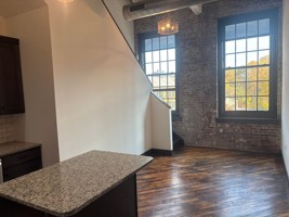 featured image of 657 N 13th St
