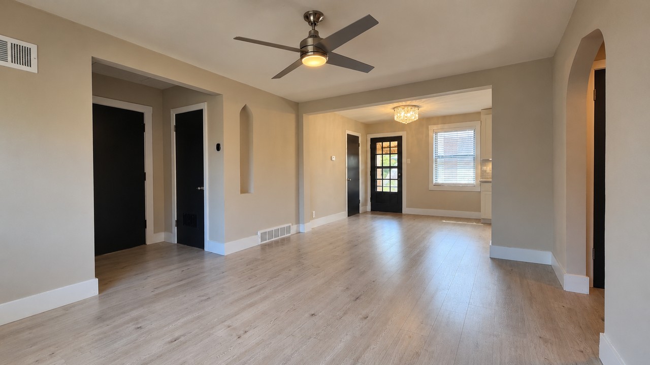 5878 Nottingham - Photo 7 of 13