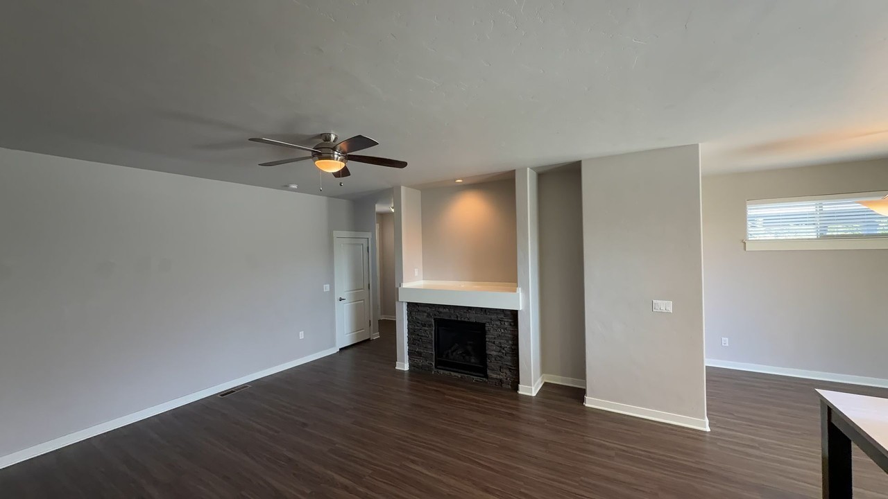 3076 Sw Black Butte Ln - Photo 6 of 22