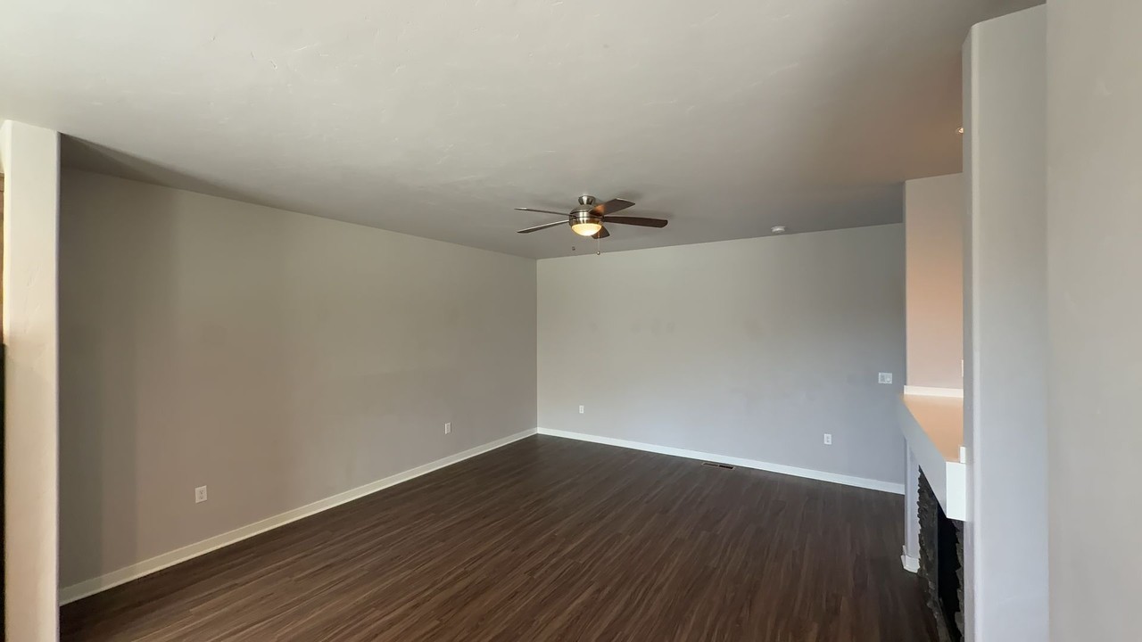 3076 Sw Black Butte Ln - Photo 7 of 22