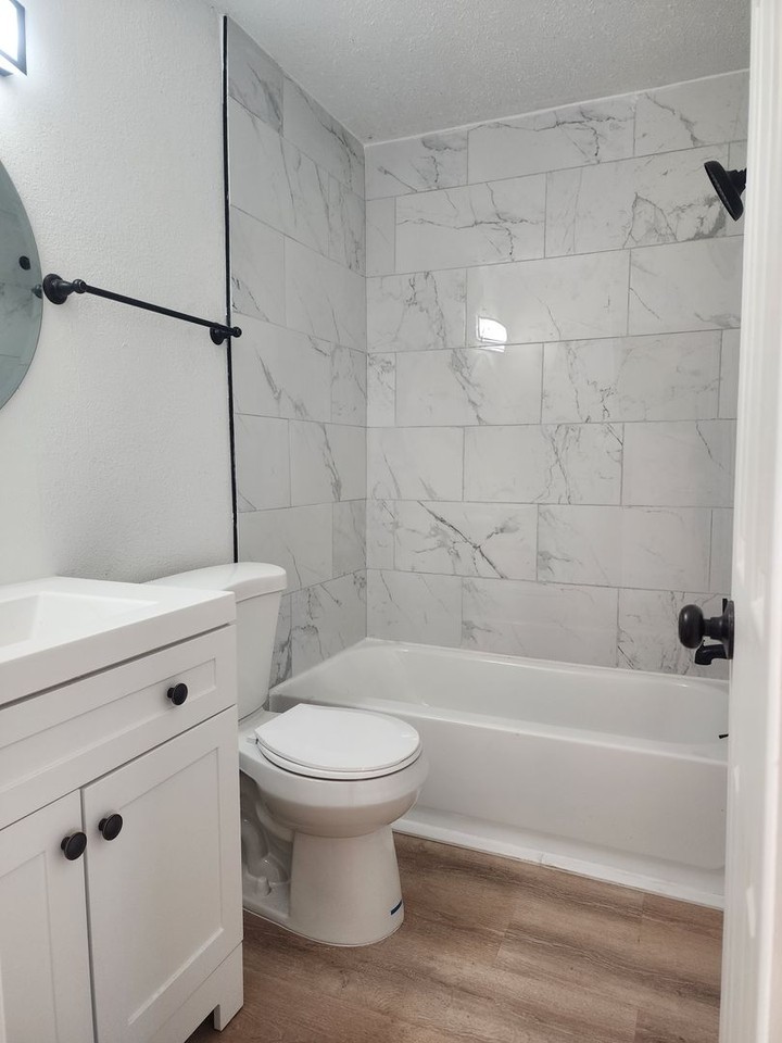 1824 S Clyde Morris Blvd - Photo 5 of 12