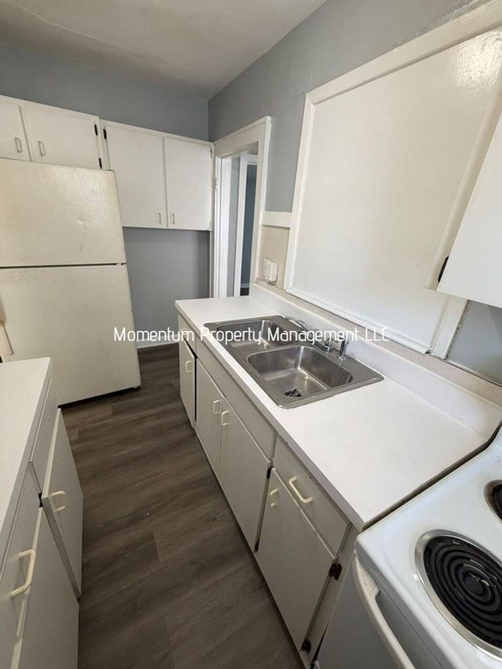 2908 16th Ave S - Photo 2 of 15