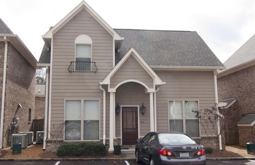 148 Falls Grove Dr - Photo 2 of 10