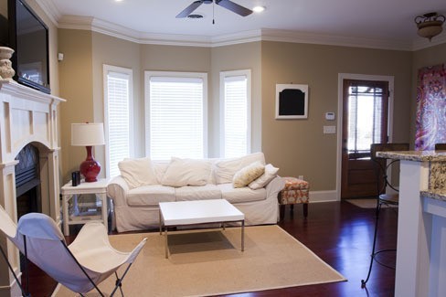 148 Falls Grove Dr - Photo 3 of 10