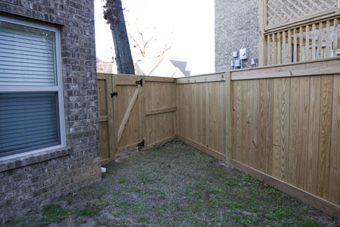 144 Falls Grove Dr - Photo 2 of 9