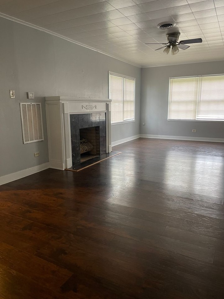 402 10th Ave N - Photo 3 of 4