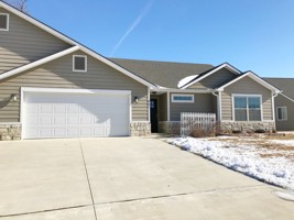 featured image of 805 Highland Ridge Dr