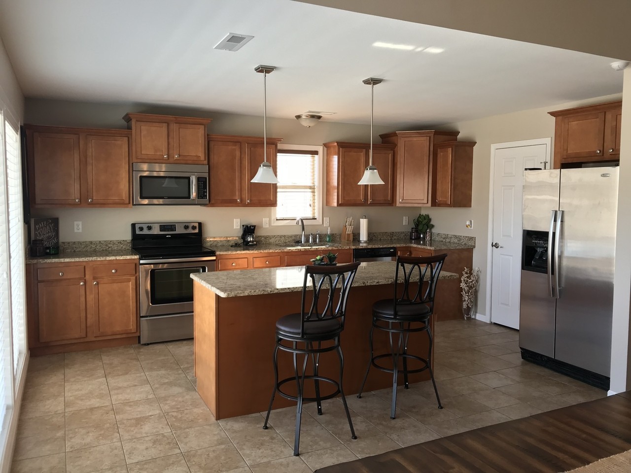805 Highland Ridge Dr - Photo 6 of 23