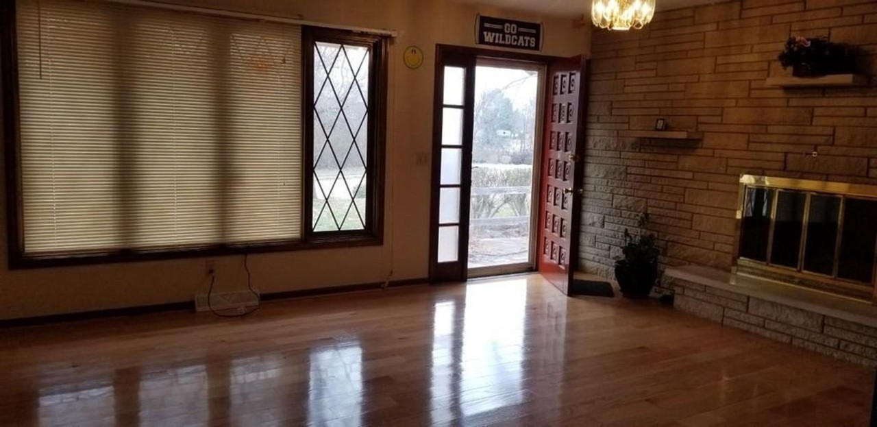 1411 Beechwood Ter - Photo 2 of 7