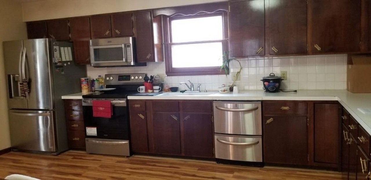 1411 Beechwood Ter - Photo 3 of 7