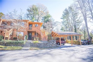 featured image of 581 Courtwood Ln #1