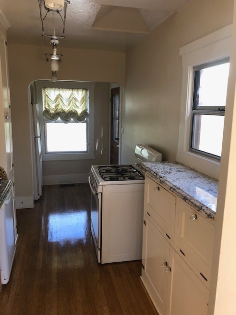 1111 Washington Pl - Photo 5 of 11
