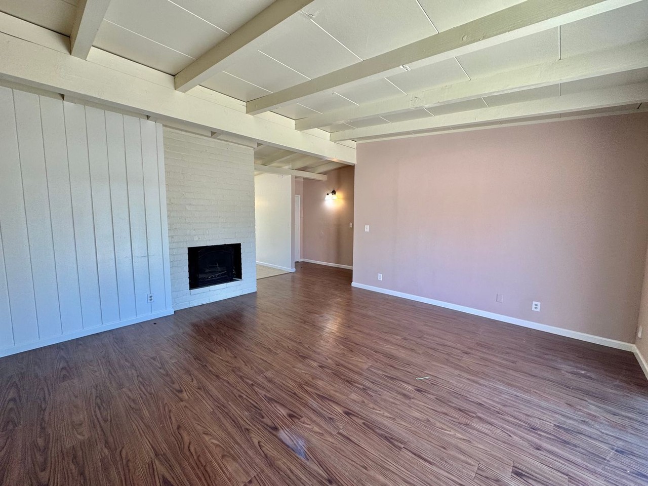 8353 Mulberry Ave - Photo 7 of 28