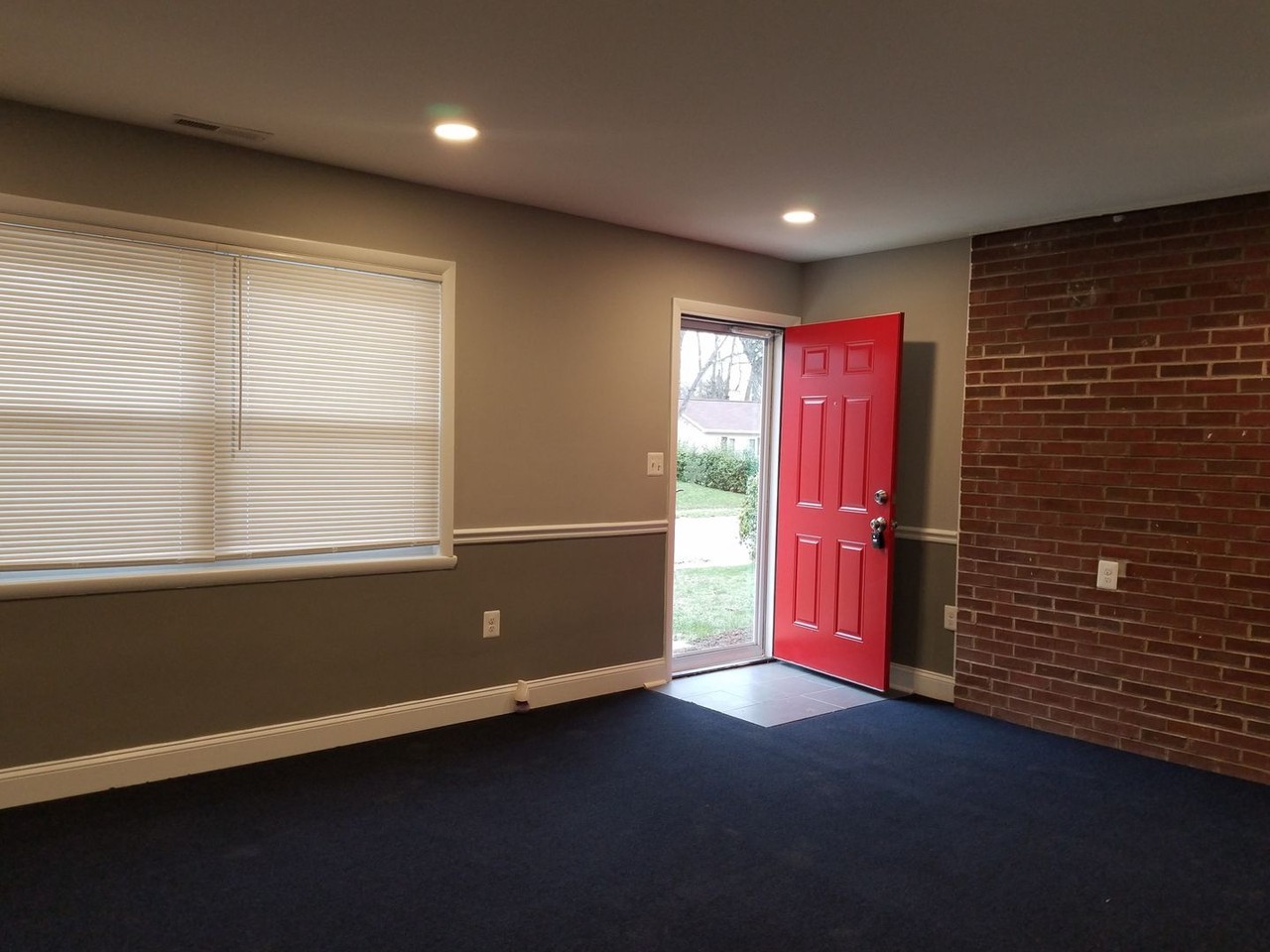 603 Sequoia Dr - Photo 4 of 9