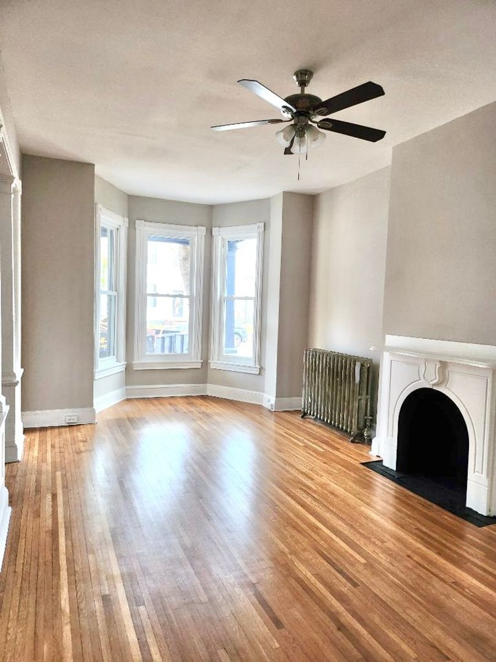 31 E North Ave - Photo 3 of 5