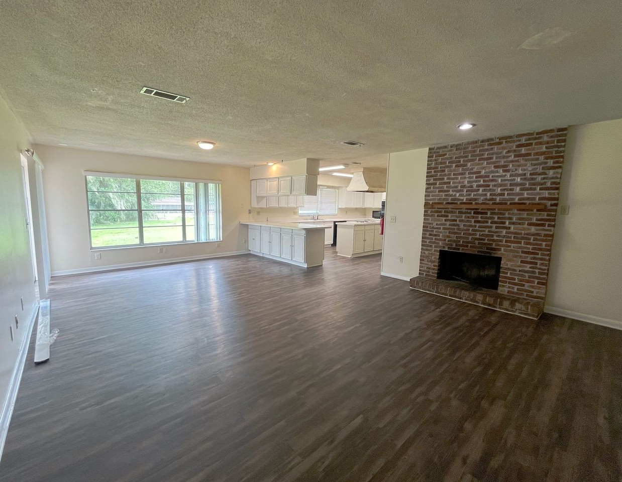 3232 Sw 42nd Pl - Photo 5 of 27
