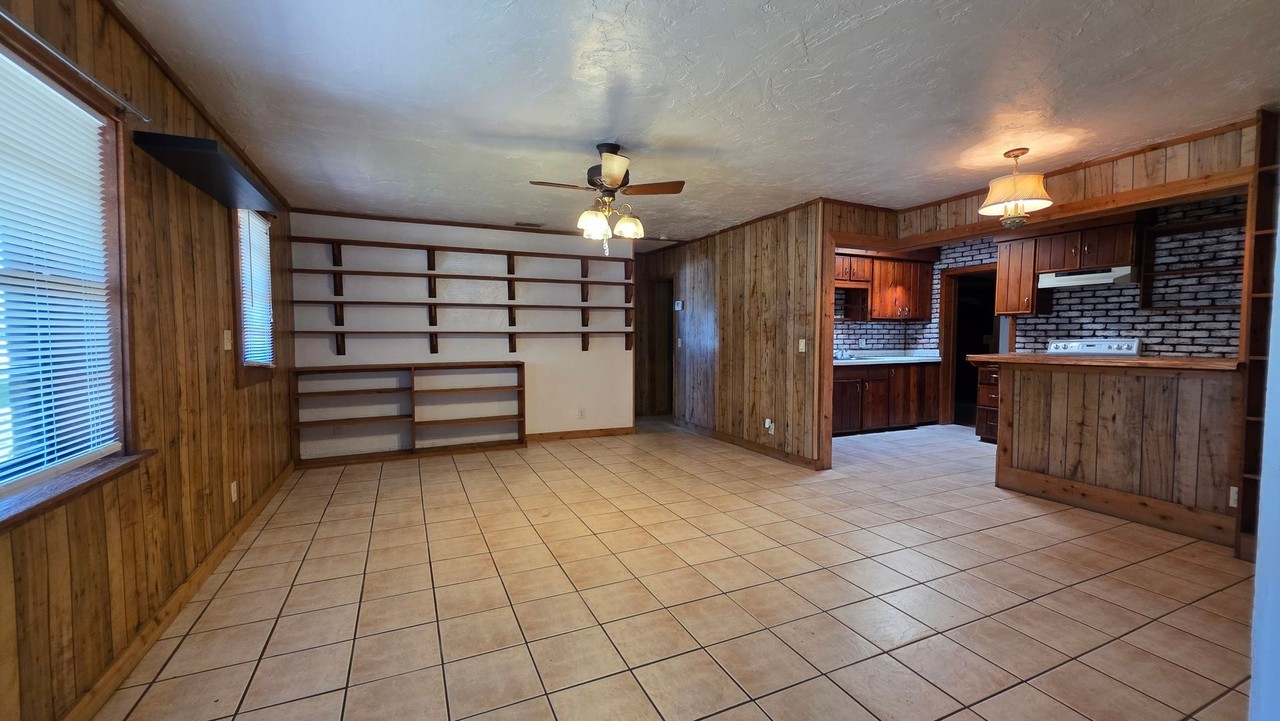 735 White St - Photo 3 of 17