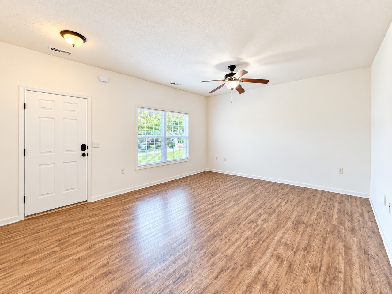 1041 Cherrybrook Dr - Photo 2 of 12