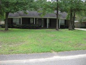 5211 Southern Oaks Trl - Photo 1 of 1
