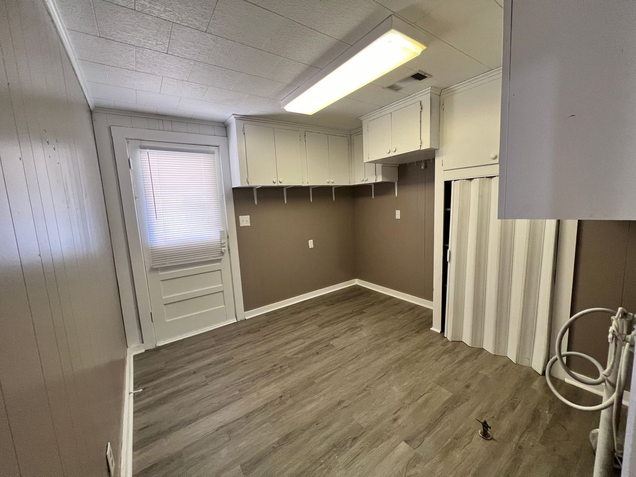 3105 Deaton St - Photo 6 of 15
