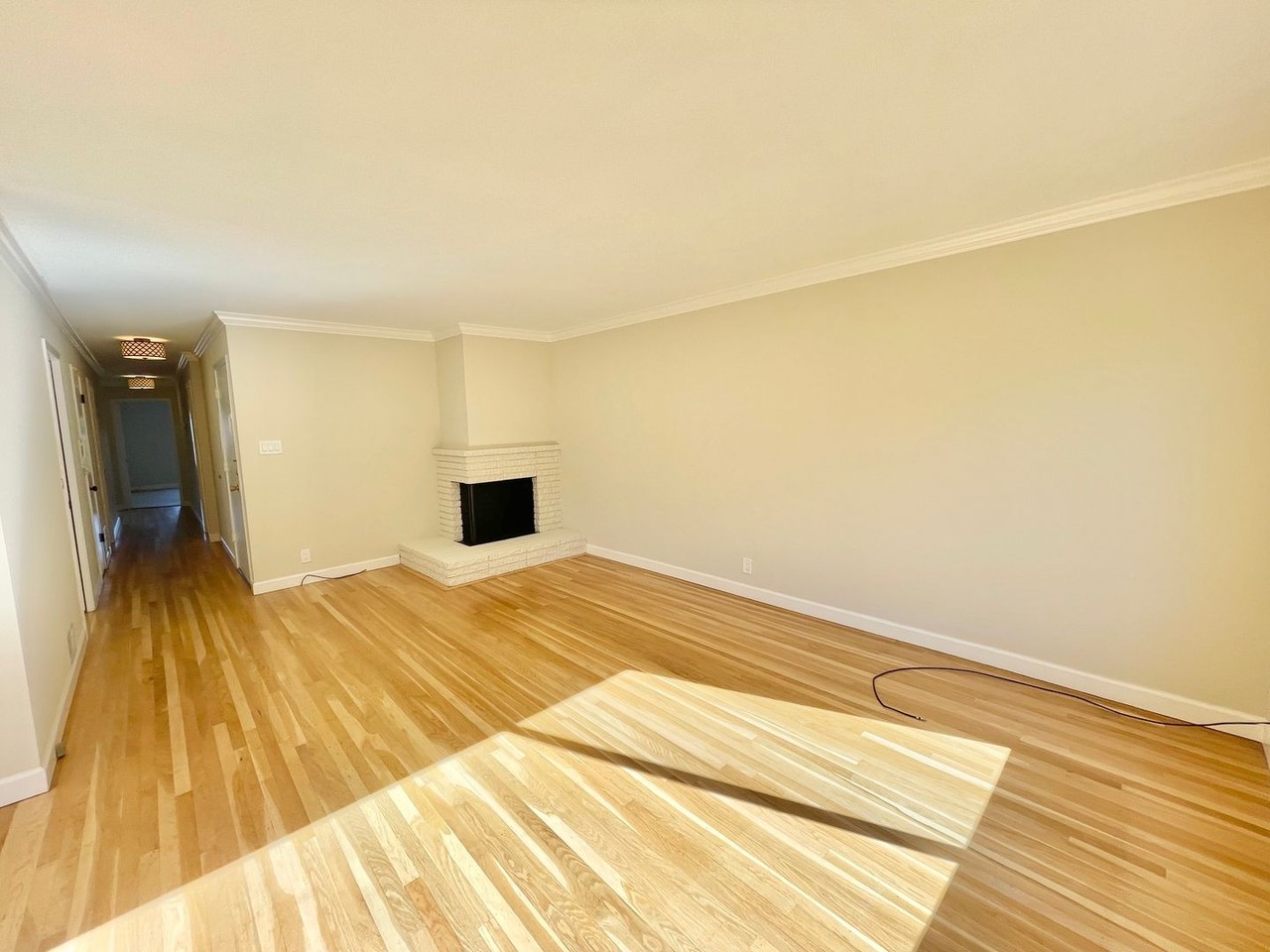 4160 Cesar Chavez St - Photo 3 of 28