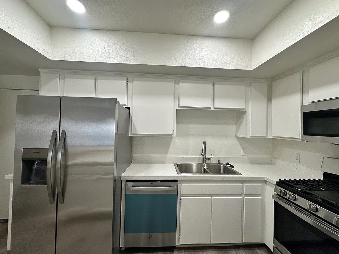 4940 Lewis Road - Photo 5 of 23