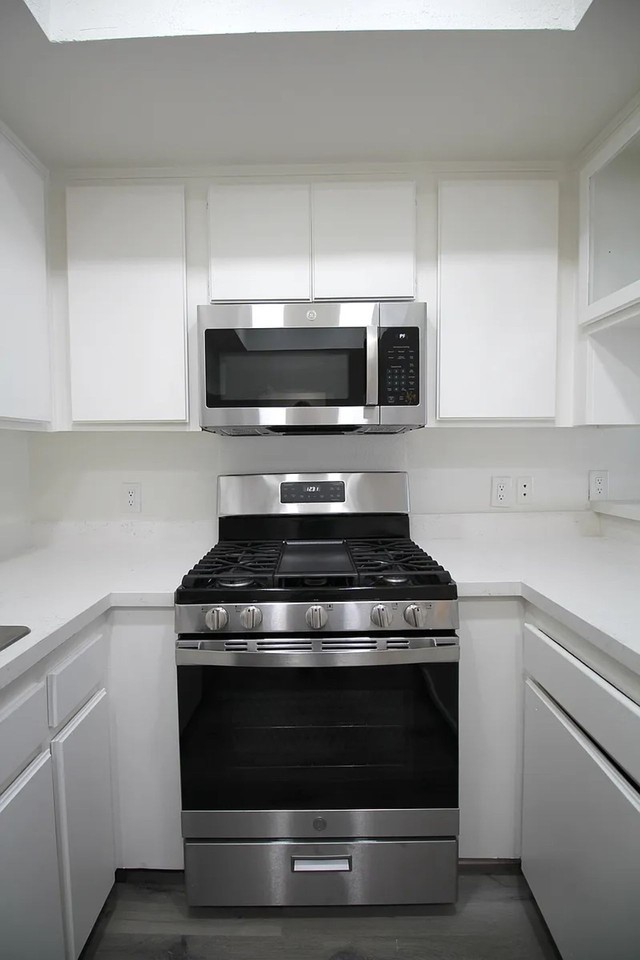 4940 Lewis Road - Photo 6 of 23