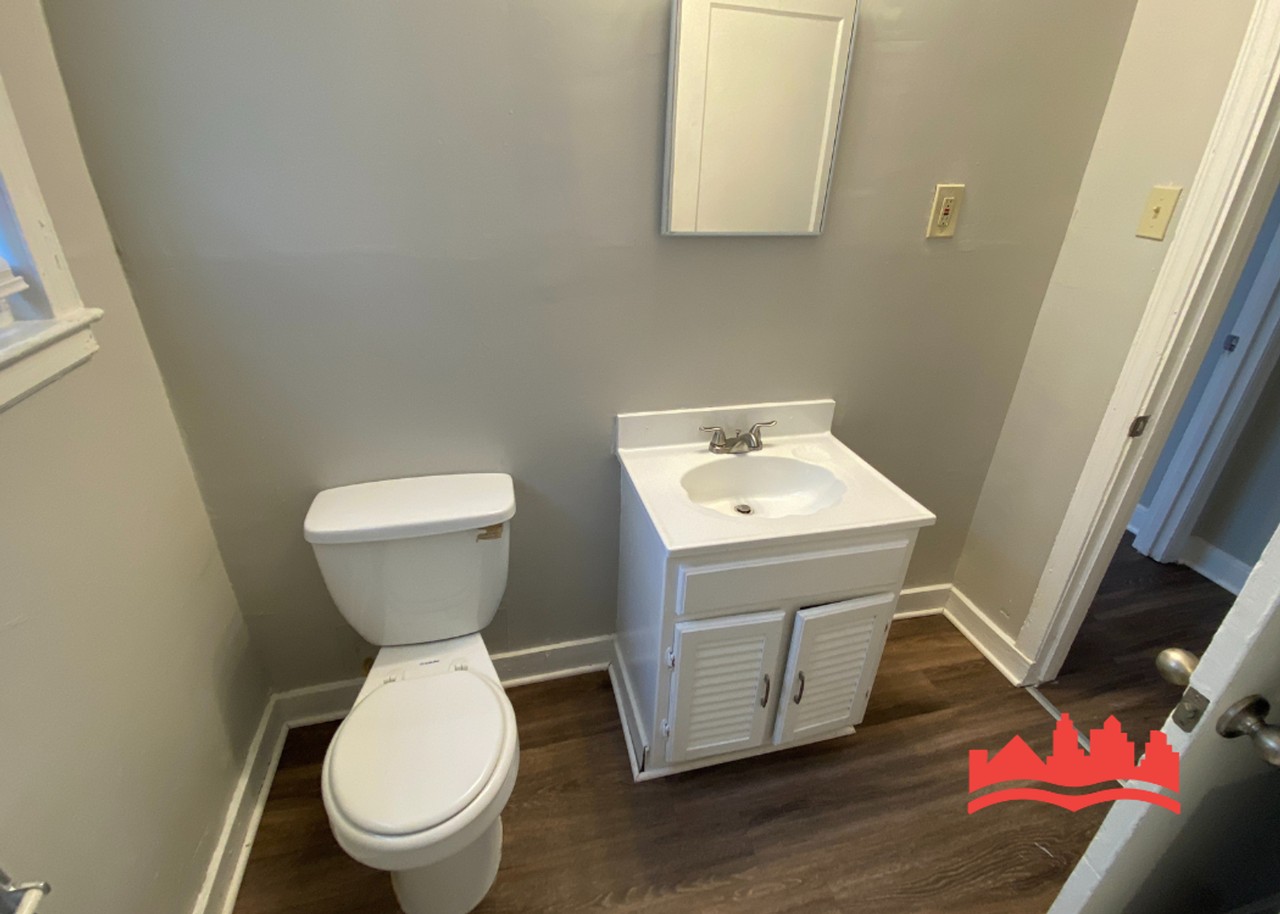 1721 Osborn Dr - Photo 4 of 12