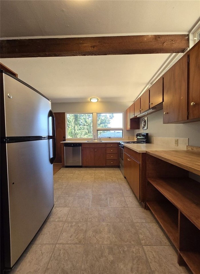 4545 119th Ave Se - Photo 3 of 26