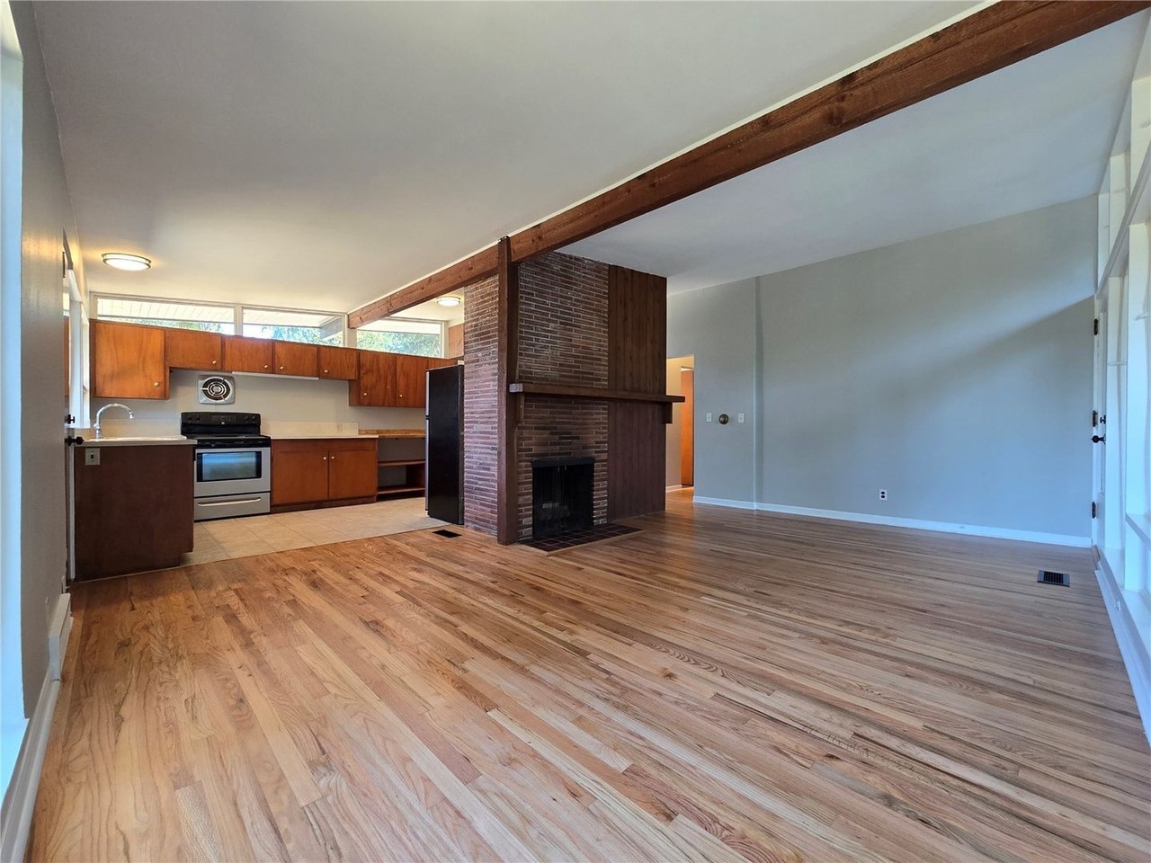 4545 119th Ave Se - Photo 6 of 26