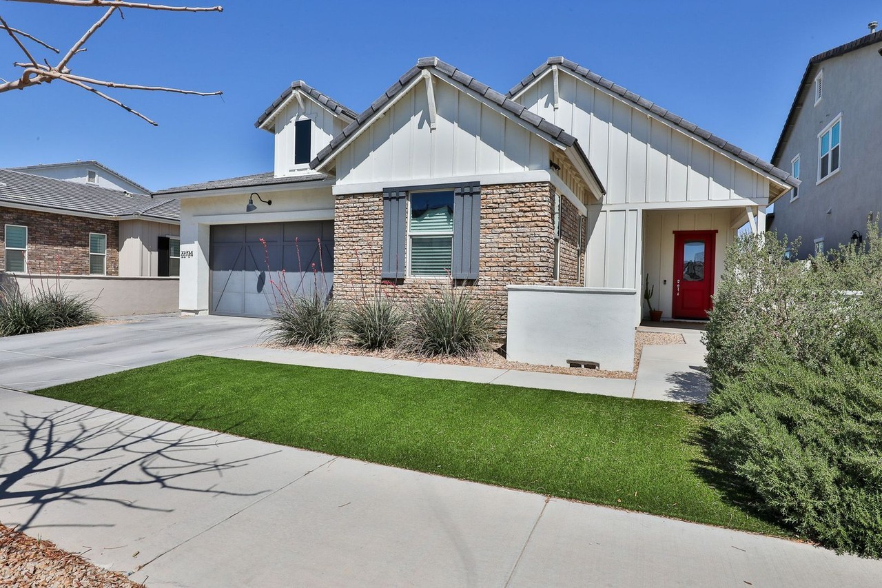 22734 E Arroyo Verde Dr - Photo 3 of 39