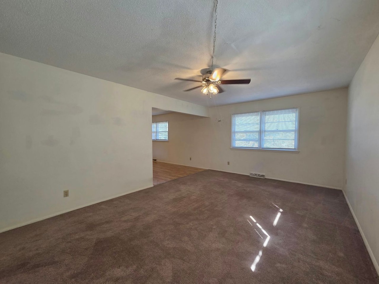 418 Jackson Cir - Photo 6 of 50