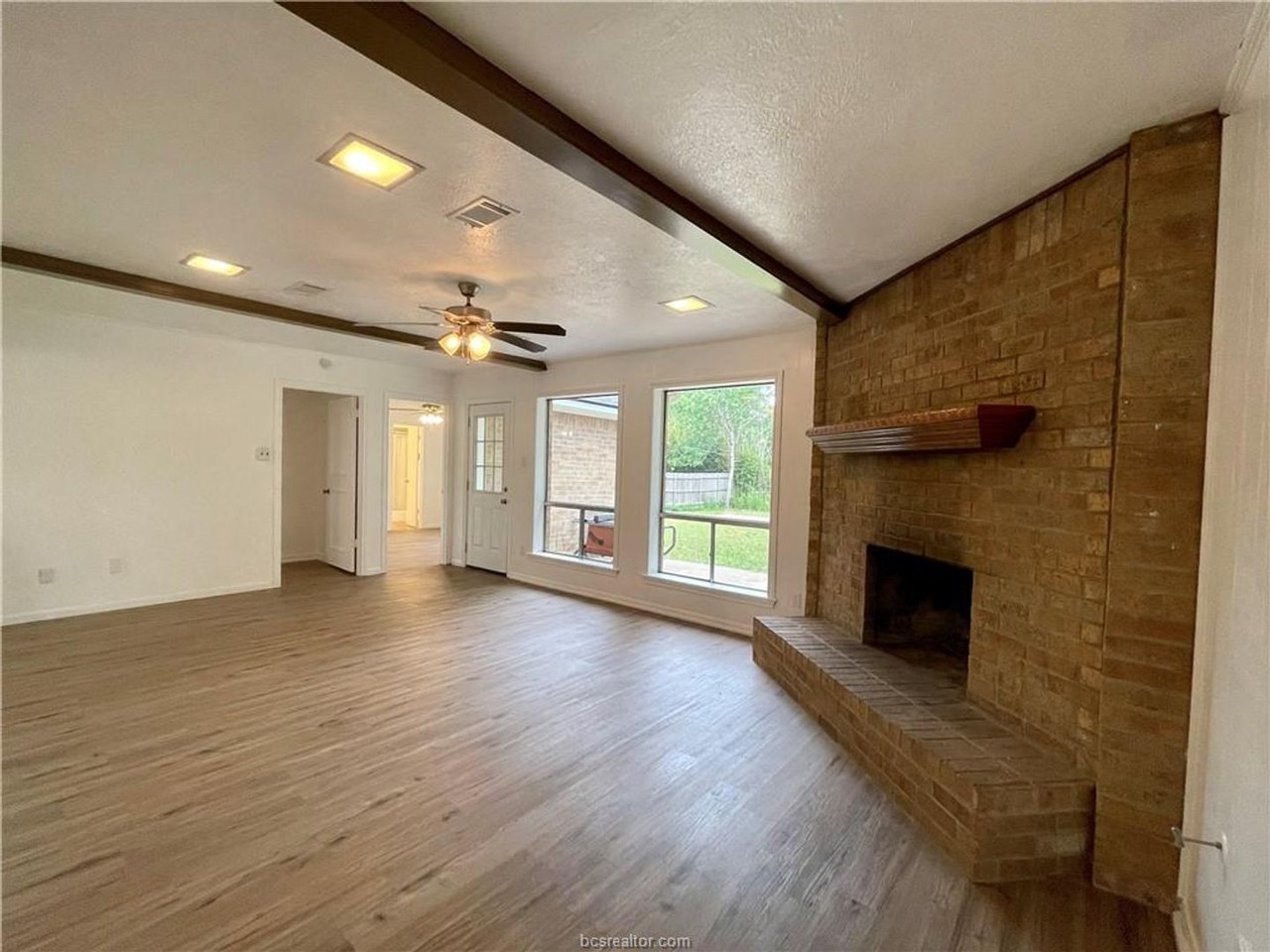 2819 Adrienne Dr - Photo 2 of 15
