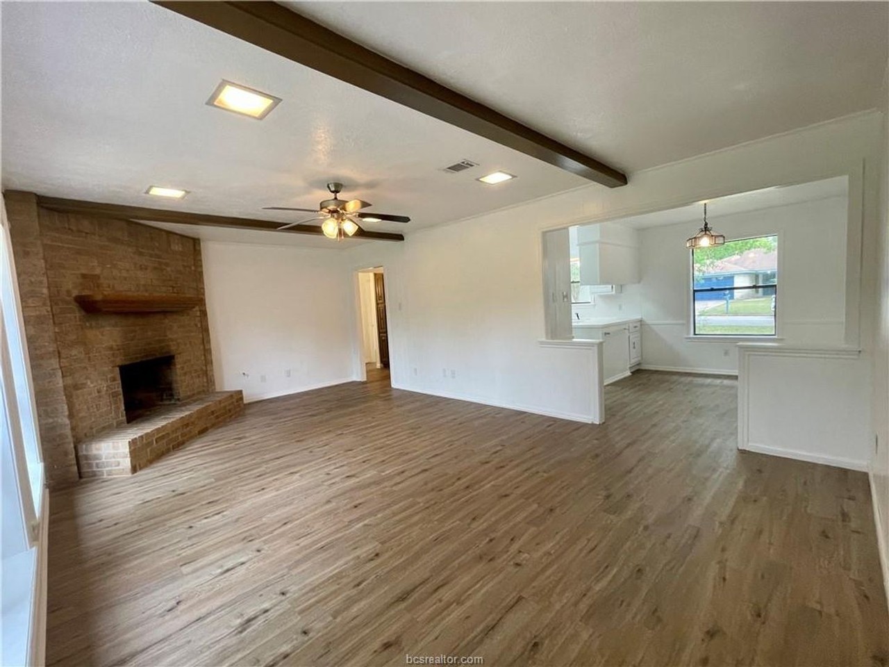 2819 Adrienne Dr - Photo 3 of 15