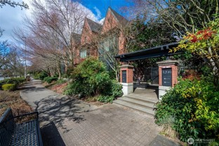 10415 Ne 12th Pl - Photo 1 of 1