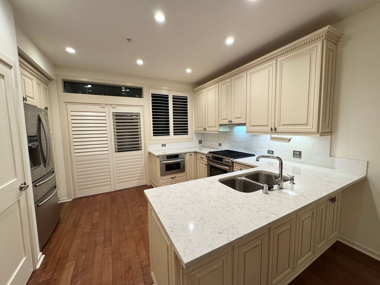 10415 Ne 12th Pl - Photo 6 of 46