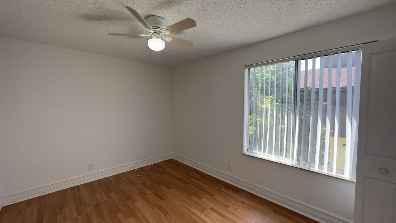 5340 Bosque Ln #98 - Photo 2 of 26