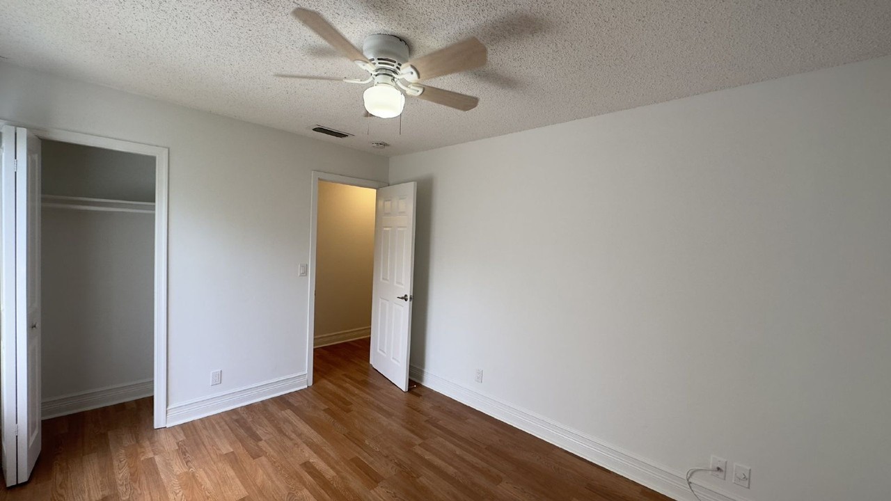 5340 Bosque Ln #98 - Photo 4 of 26