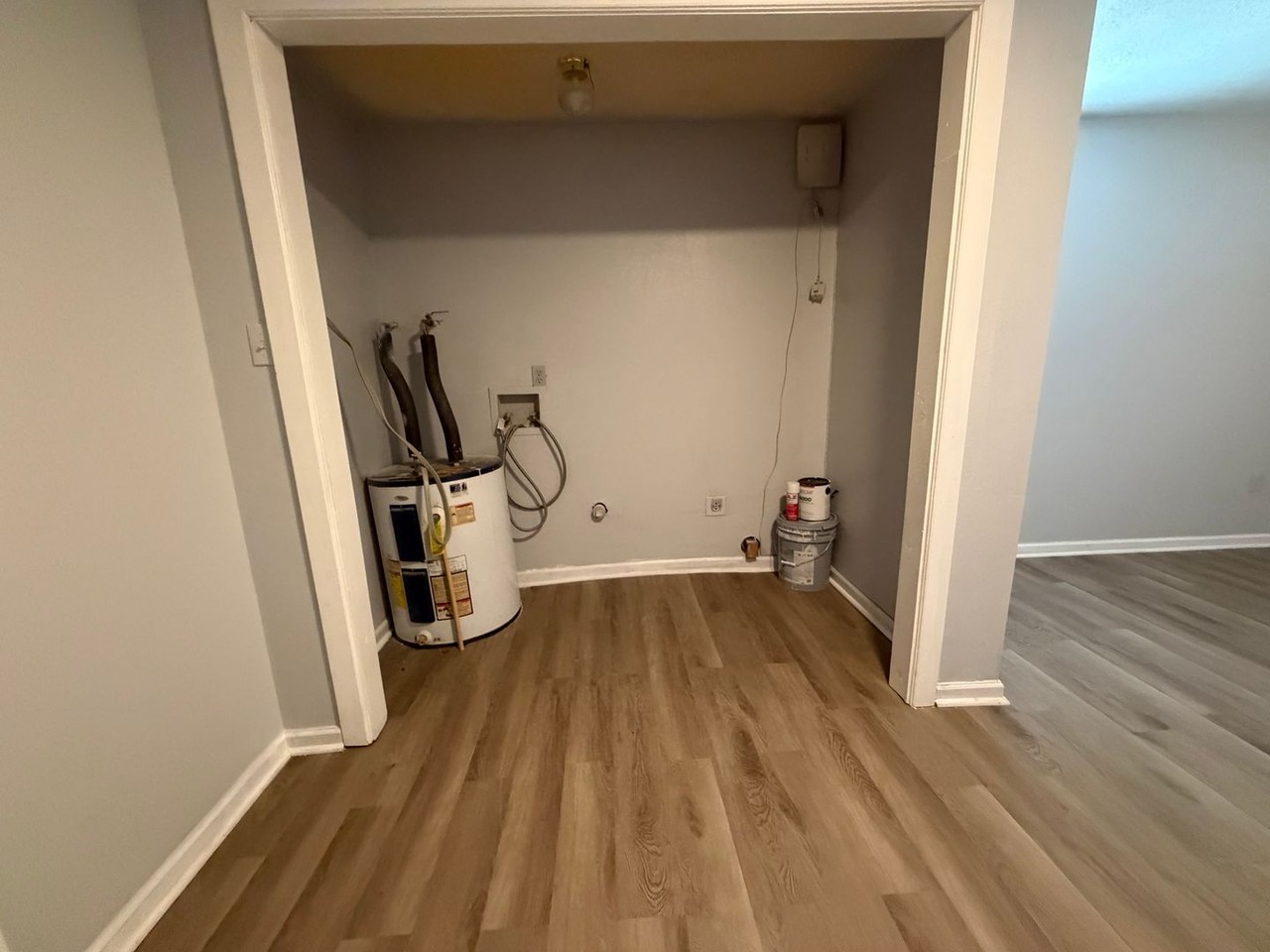 1512 Brick St - Photo 3 of 7