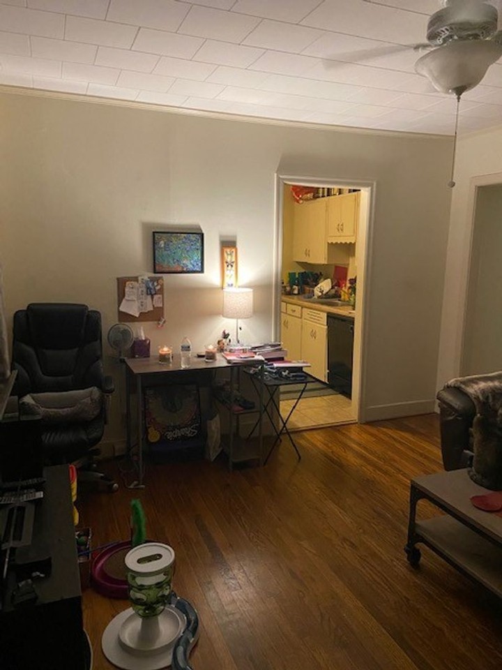 1034 E Glenn Ave - Photo 4 of 8