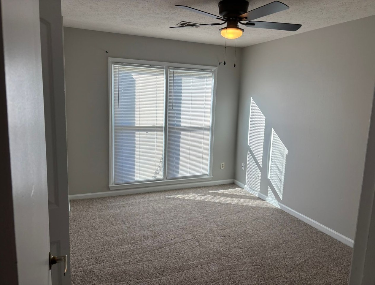 4925 Foxfire Dr - Photo 6 of 15
