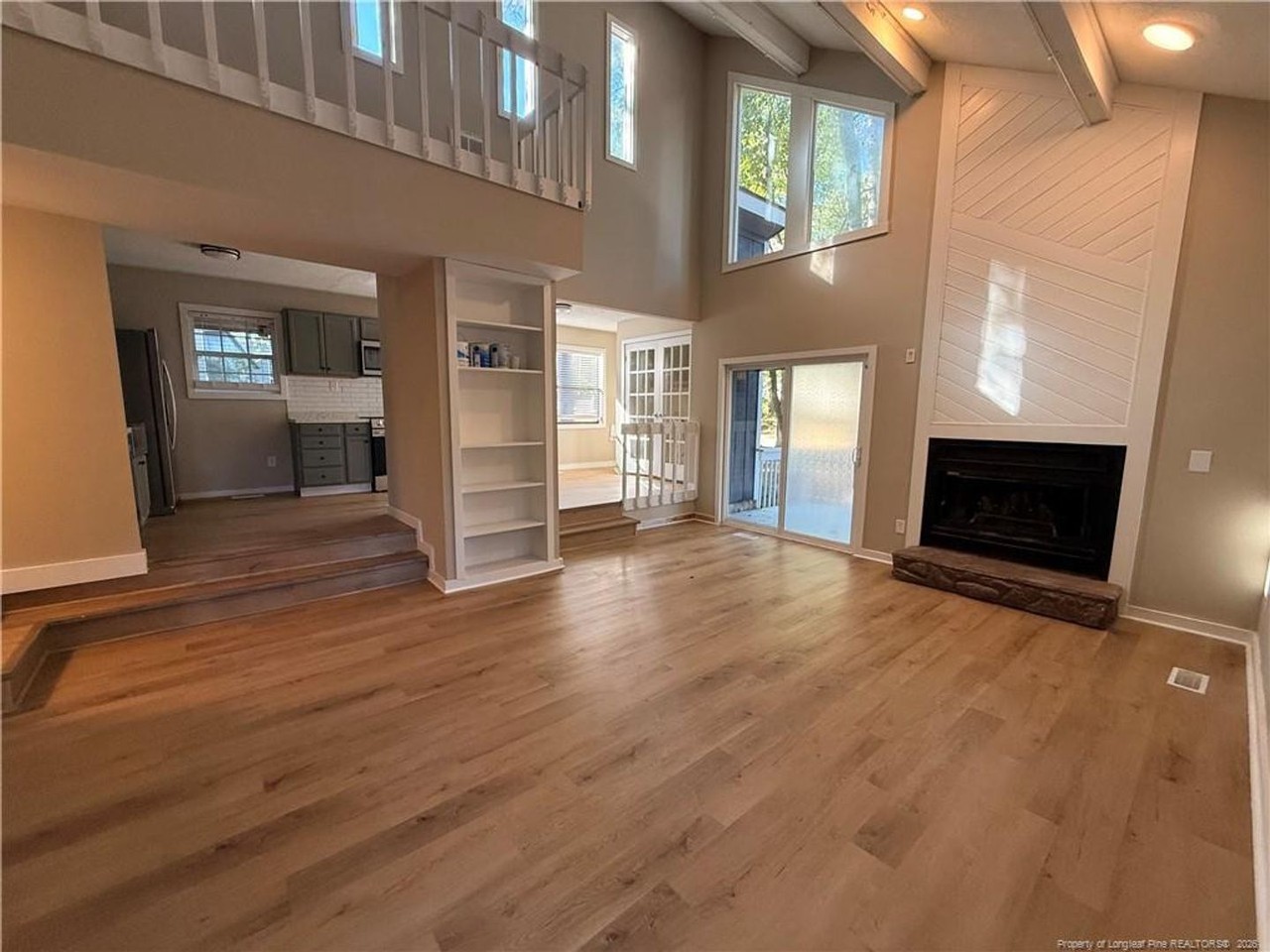 417 Watergap Dr - Photo 2 of 15