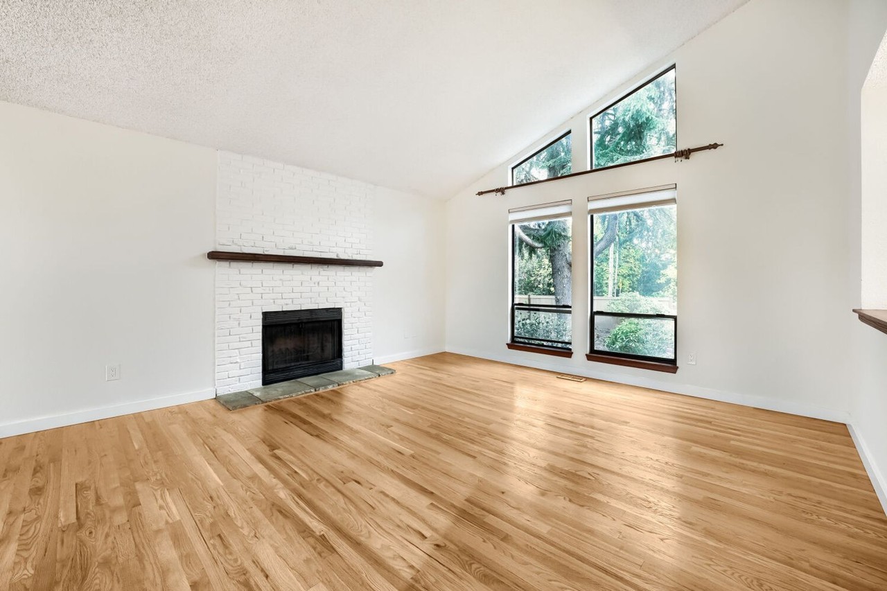 16227 Phantom Way - Photo 6 of 24