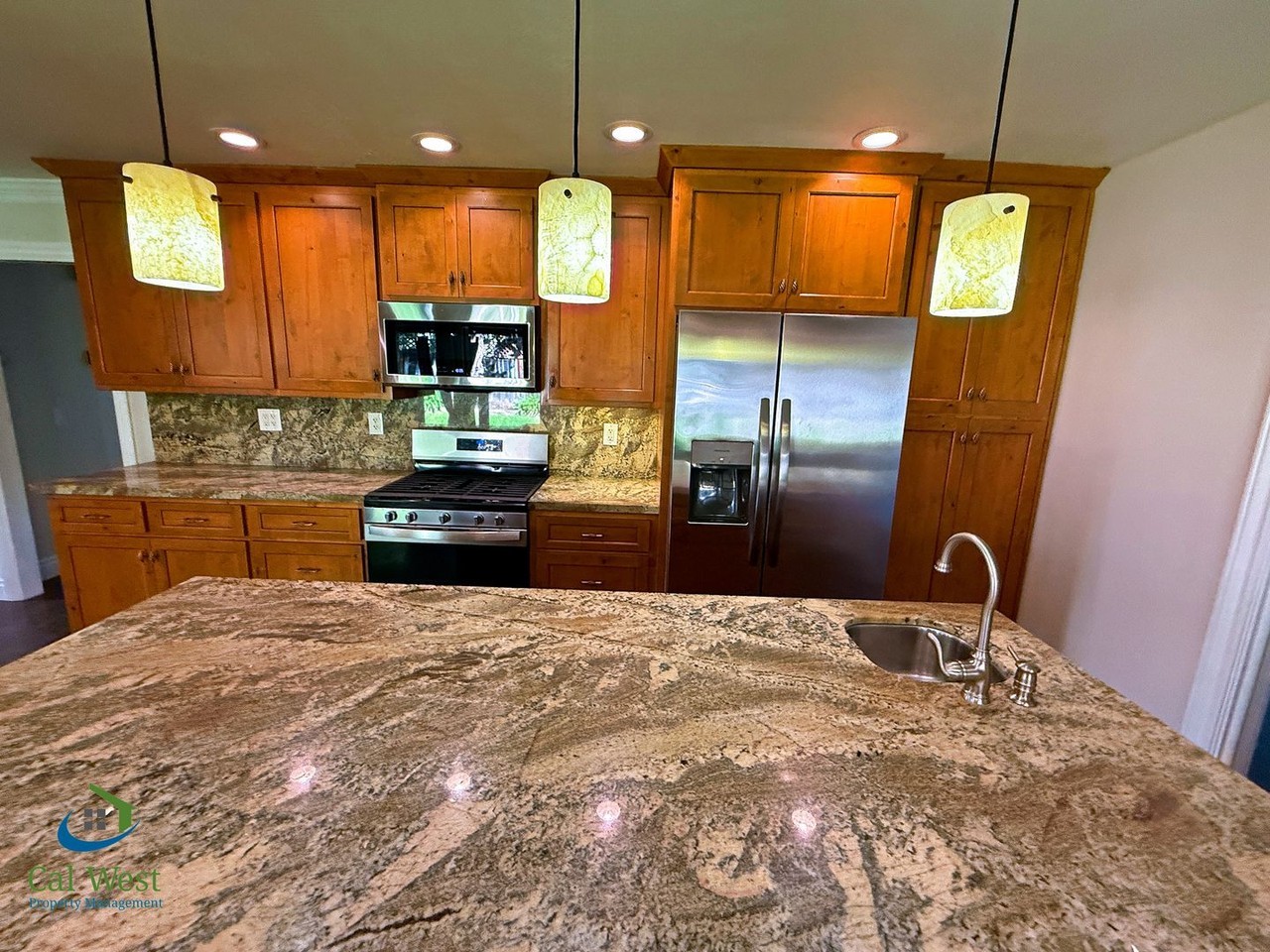 6479 Barron Pl - Photo 7 of 36