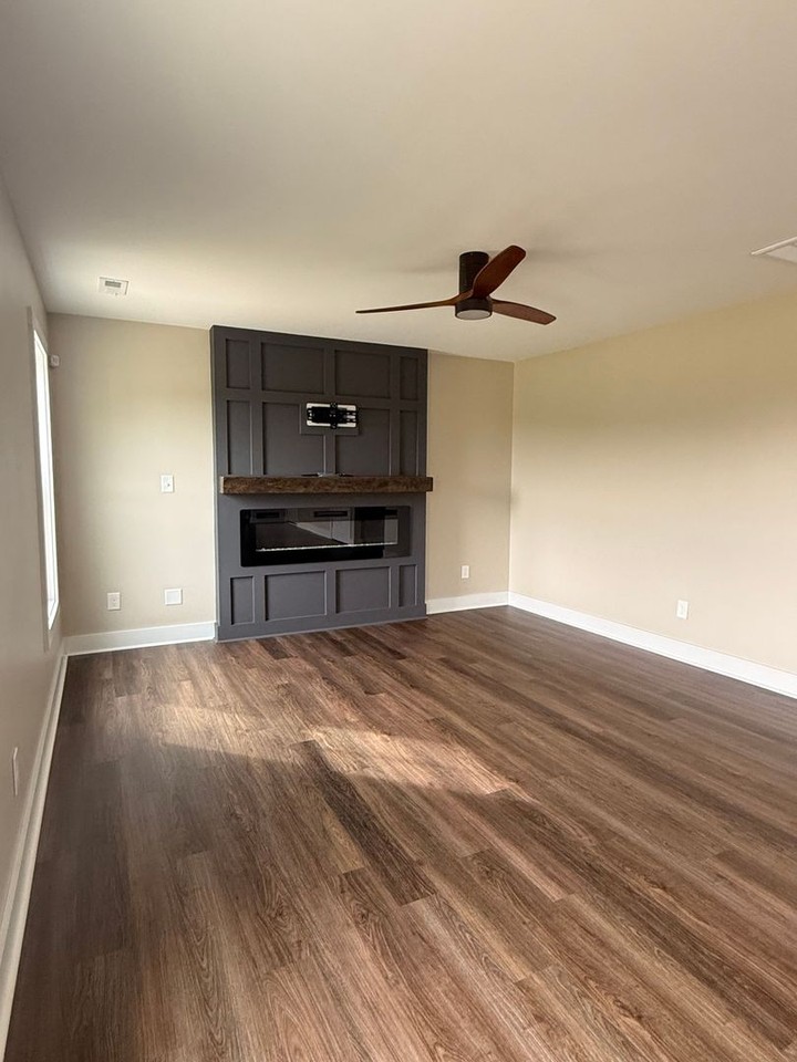 192 Crupper Ln - Photo 5 of 22