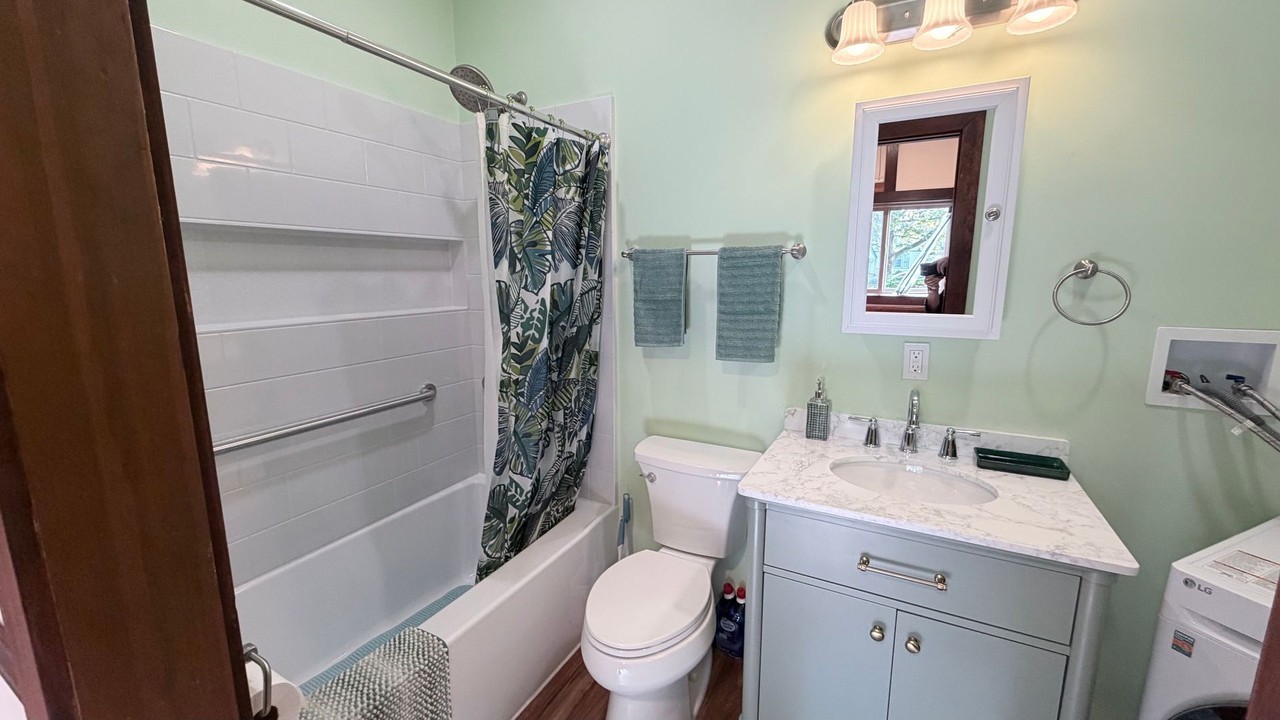 417 E Nora Ave #B - Photo 3 of 9