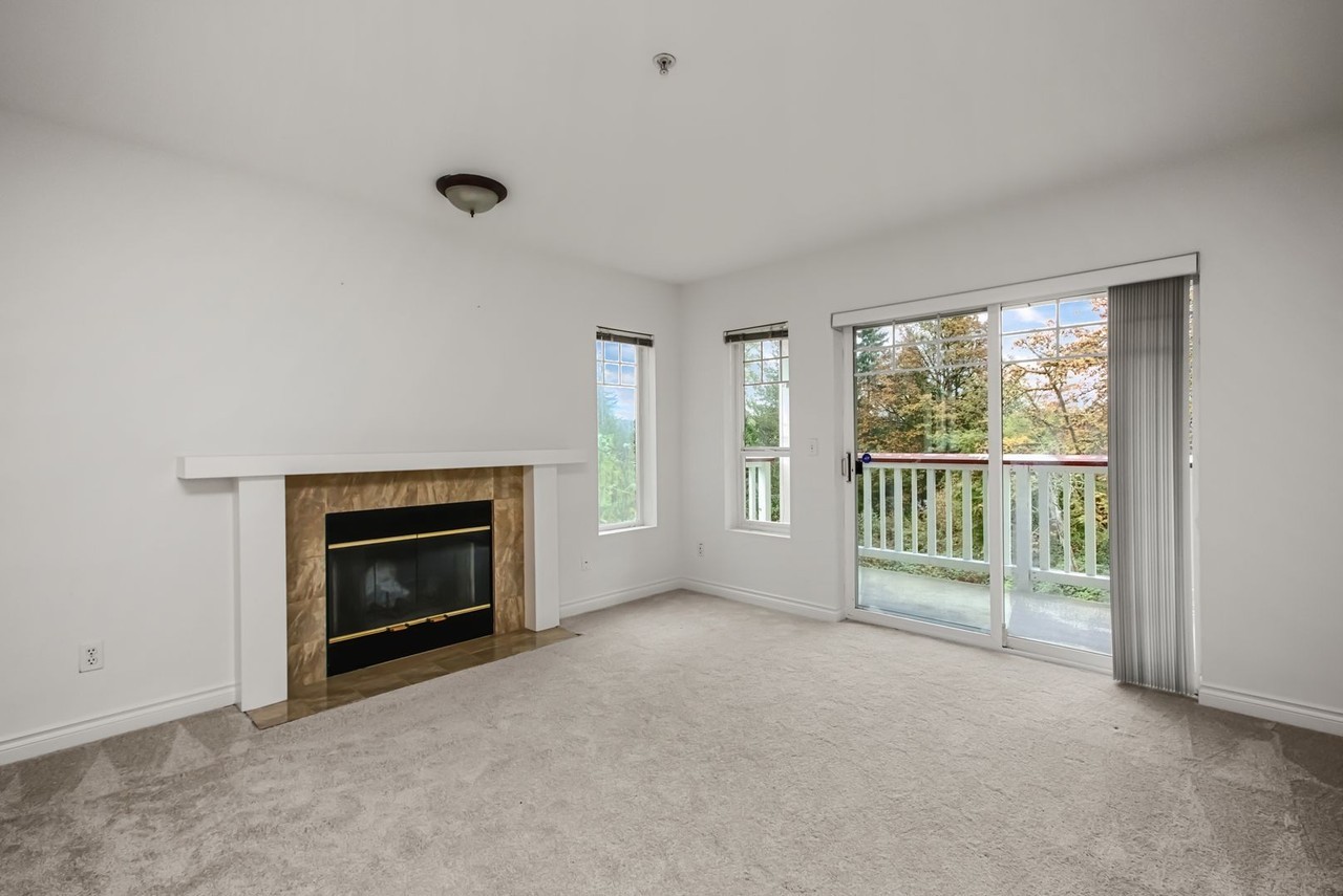 18501 Se Newport Way - Photo 3 of 38