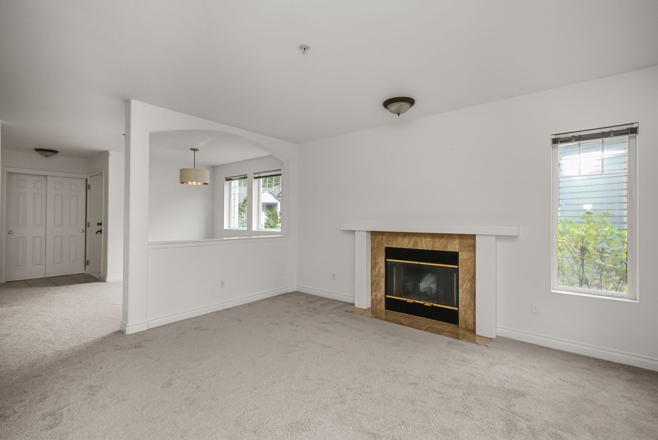 18501 Se Newport Way - Photo 6 of 38