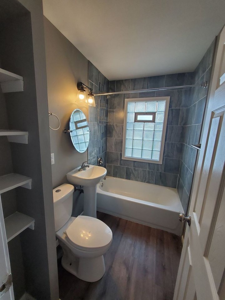 5124 N 41st St - Photo 5 of 12