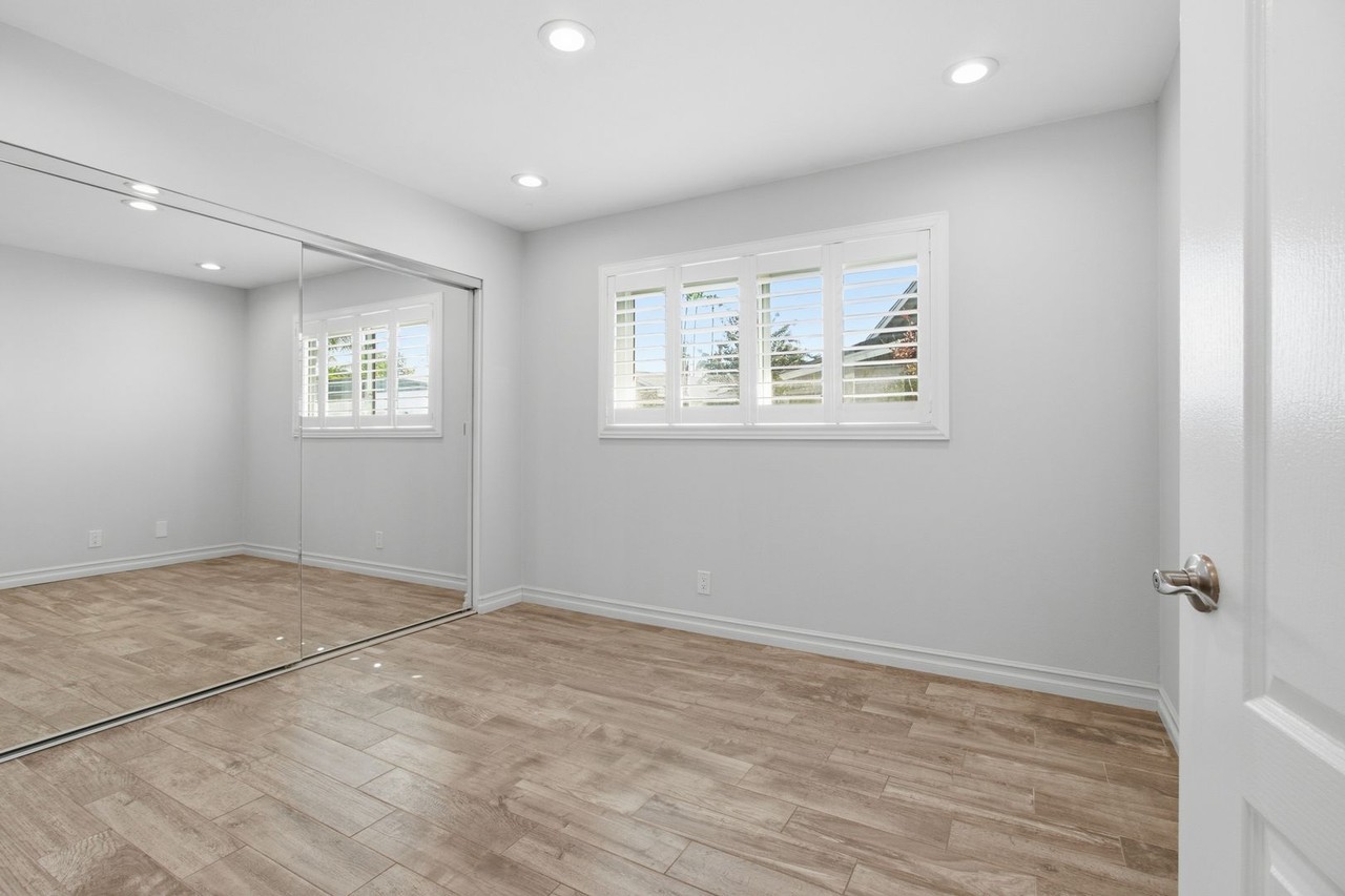 9460 Cormorant Cir - Photo 5 of 17